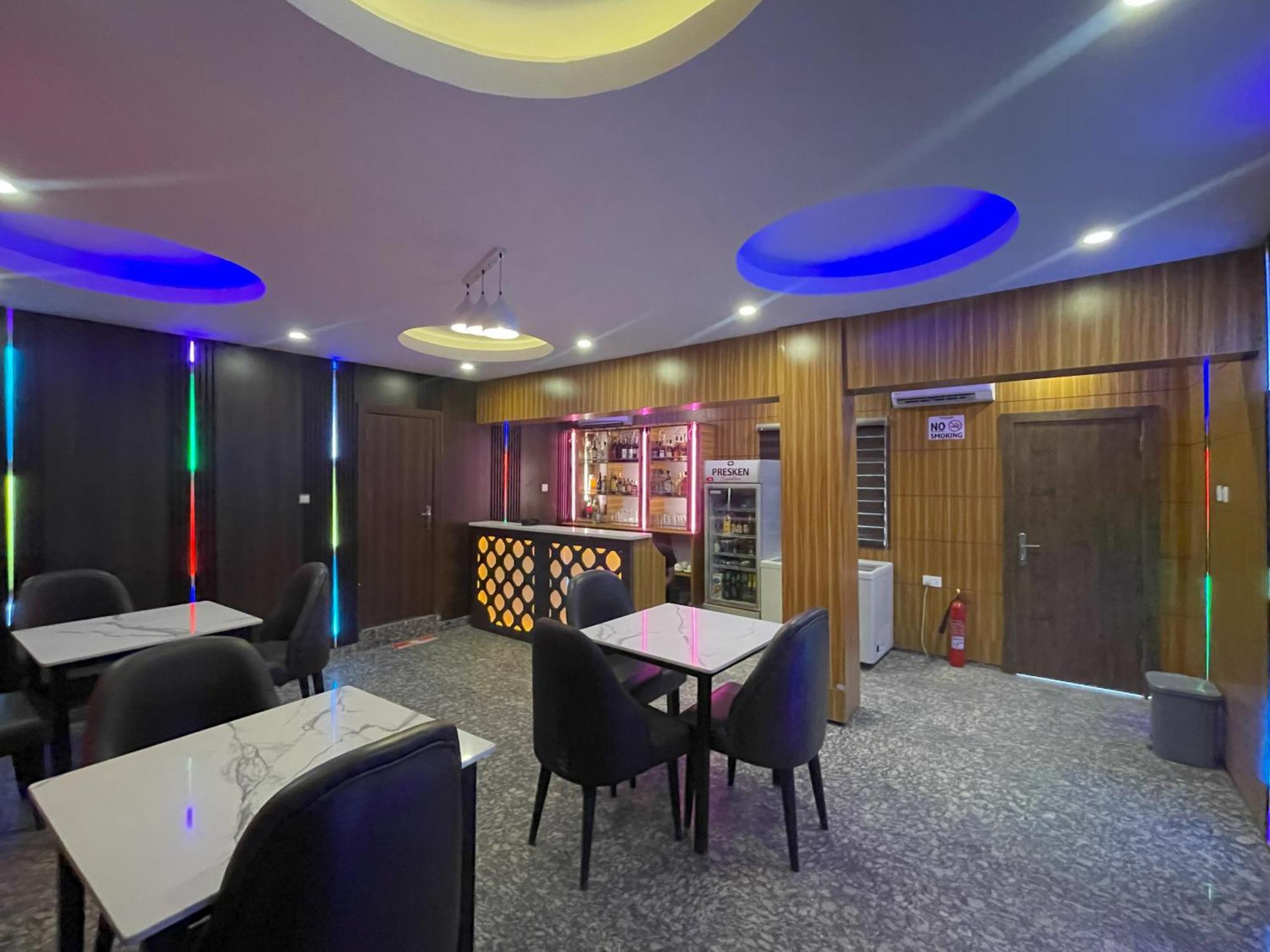Presken Signature Ikeja Exterior photo